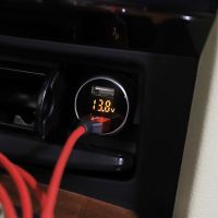 Автозарядка в прикуриватель 2хUSB с дисплеем (АЗУ) (1000+2100 mA) серебристая REXANT 18-1947